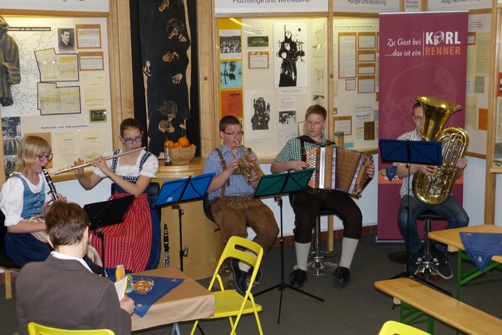 Bucklbande im Renner-Museum