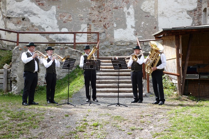 Weisenblasen Kirchschlag Sep. 2013